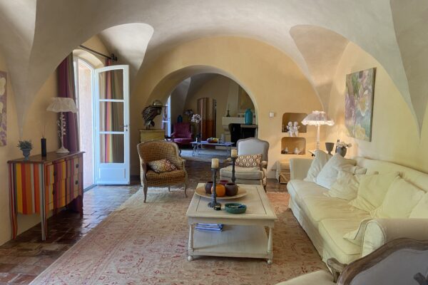 VILLA LOCATION LUXE PRESTIGE